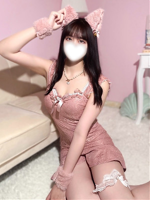 秋山 なるみ